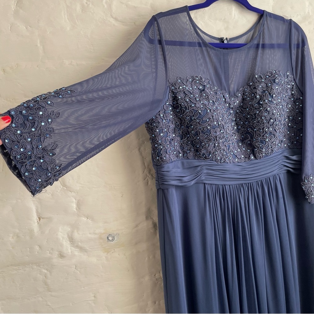 Alex Evenings mother-of-the-bride dress, sz 14W